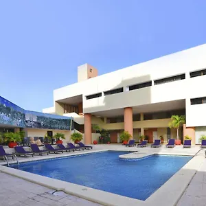 Hotel Aluxes, Merida